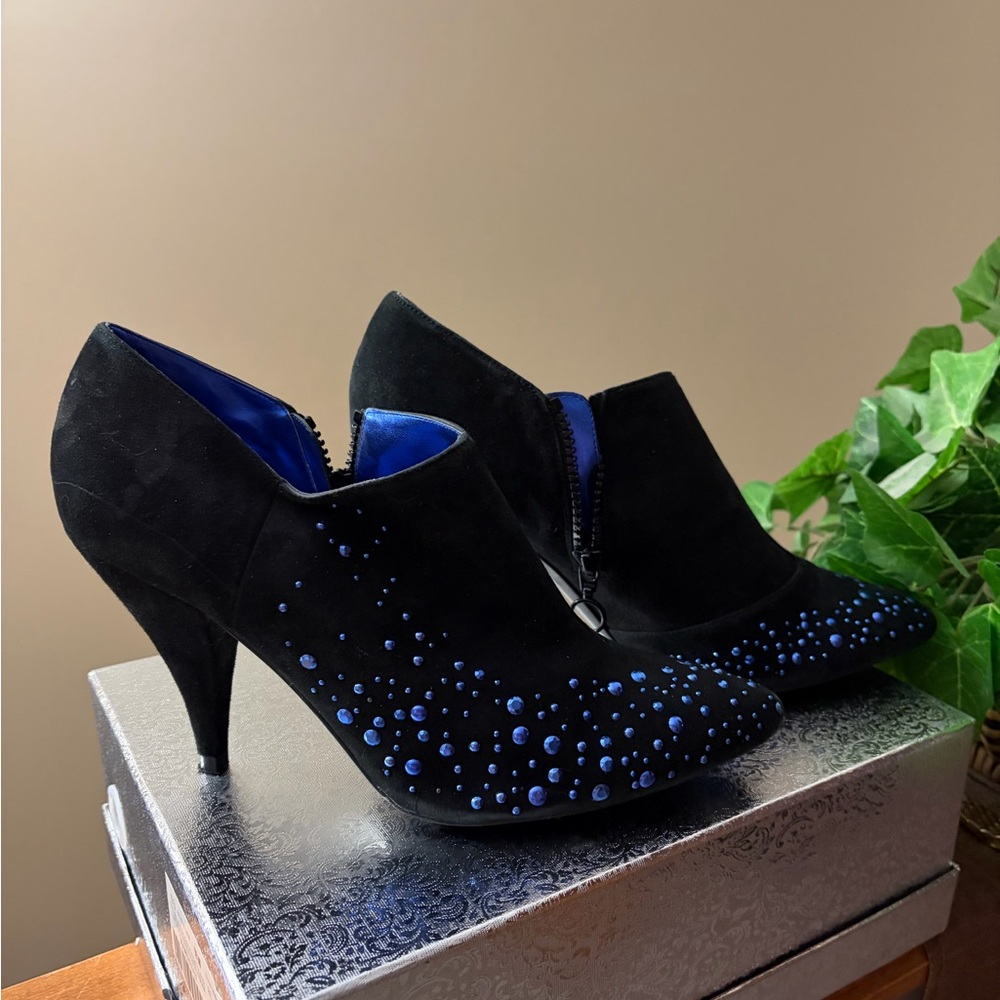 Sigerson Morrison Black Ankle Boots with Blue Accents